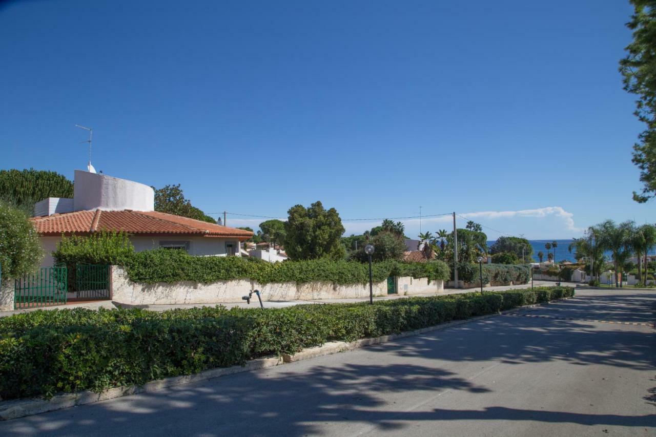 Villa Iaia Fontane Bianche Exterior photo